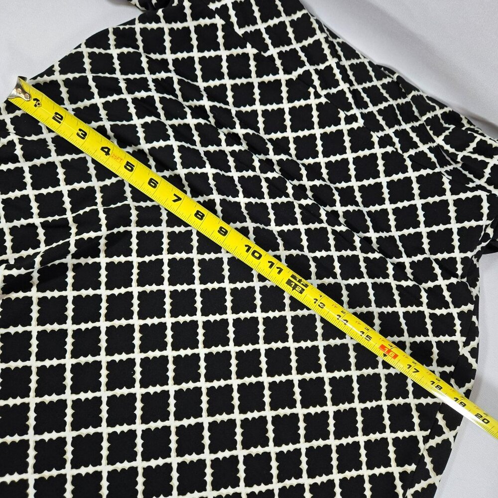 White House Black Market Geometric Faux Wrap Dress Sz 8 Belted Stretch Lined - Picture 7 of 11